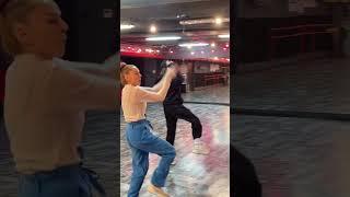 Танцувайте с мен ️ Благодаря на VS DANCE StudioS #shorts #dancetutorial #alisia