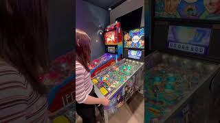 Her first time playing pinball #shorts