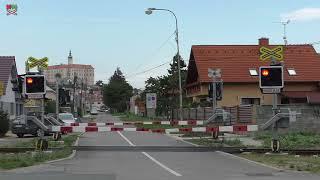 Železniční přejezd Mikulov na Moravě #2 P7105 - 27.8.2022  Czech railroad crossing