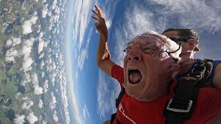 80 Year Old Robert Freeman First Time Skydive Airlie Beach 15000FT