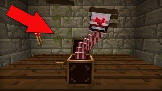 ЭТА СТРАШНАЯ ИГРУШКА КЛОУН ХОЧЕТ УБИТЬ МЕНЯ В МАЙНКРАФТ  Компот Minecraft