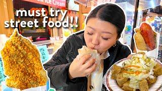 TAIWAN STREET FOOD Eating at the LARGEST NIGHT MARKET in Taipei 