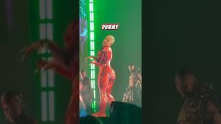 DOJA CAT goes LAURYN HILL & MICHAEL JACKSON mode with Bars & A+  Stage Presence when mic broke 