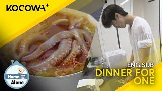 Park Ji Hyun Shows Off His Impressive Cooking Skills  Home Alone EP536  KOCOWA+