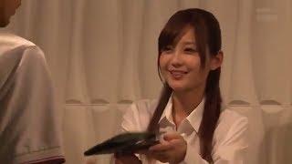 Rina Ishihara nhân viên thu ngân xinh đẹp beautiful cashier