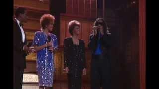 Dionne Warwick Stevie Wonder Whitney Houston Luther Vandross  Thats What Friends Are For  .