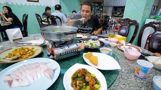 Epic Pomfret Hot Pot ULTIMATE THAI CHINESE FOOD  Best Food in Hat Yai หาดใหญ่