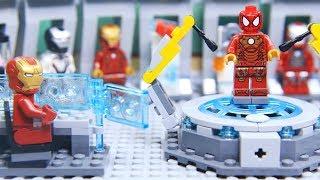 Lego IRON MANs ARMOR was Stolen by SPIDERMAN