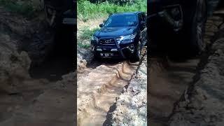 fortuner of road