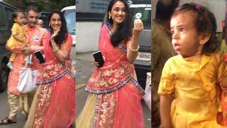 TMKOC Fame Daya Ben Aka Disha Vakani Snapped With Husband Mayur & Daughter Stuti For Durga Pooja