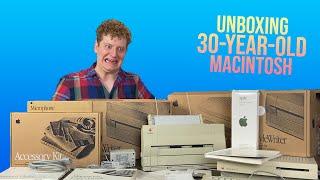 Unboxing a 30 Year Old Macintosh LCII