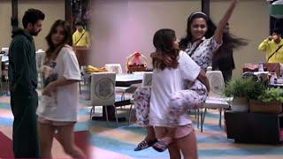 Biggboss 15 Live Feed सुबह सुबह Tejasswi को गोदी में उठा कर Wake Up Song पर जमकर नाची Miesha