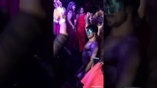 Strip dancing in Delhi  ... dekho ye sb hota h Delhi mei