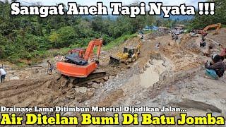 Aneh Tapi Nyata  Air Masuk Kedalam Tanah Dan Ditelan Bumi Di Batu Jomba