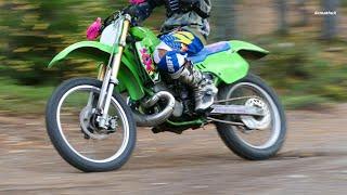 Kawasaki KX500 Incredible 2-Stroke Sounds