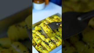 खांडवी बिलकुल आसान तरीके से Khandvi Recipe Patudi #Shorts #Khandvi #Viral #YTShorts