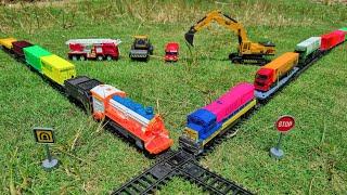 Mencari Dan Merakit Mainan Kereta Api Klasik Express Kereta Api Diesel Truk Kontainer Excavator