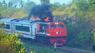 Kereta Api Kobong Parah Double Traksi Lokomotif CC 205.