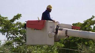 Man working on power lines nearly struck by lightning