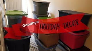 I Decluttered My Holiday Decorations How to declutter holiday decor.