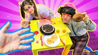 Komik videolar - Okutay ve Cicisu ile eğlenceli oyun - Yaramazlar yemekleri mahvettiler Türkçe izle