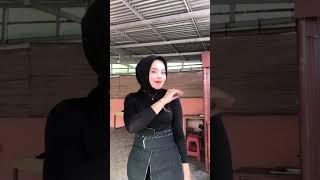 Tiktok cantik Jilbab Hitam.      #shortvideo