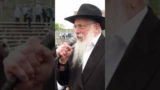 Rabbi Levi Goldstein Sings I Believe In Hashem