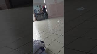 Kelakuan cewek di toilet