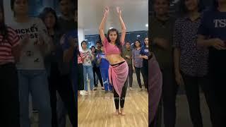 Most popular video by #movethedancespace Manohari Medhavi mishra choreography #bellydance #shorts