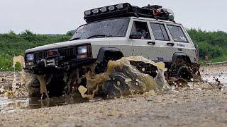 110 Scale Jeep Cherokee XJ Hard Body Off-Road Driving After rain Axial SCX10 II 4X4 RC Car