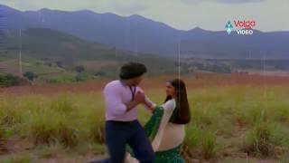 Abhilasha Songs - Urakalai Godavari - Chiranjeevi Radhika Sarathkumar