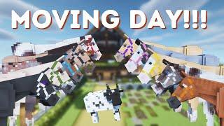 Moving my horses into the new barn Minecraft SWEM RRP