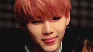 Bts yoongi biting and licking lips baepsae