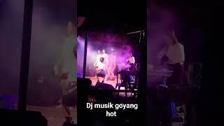 DJ music live performance goyang hot biduan cantik dan seksi #shorts #short
