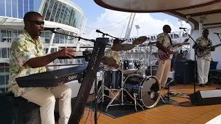 Harmony of the Seas - Caribbean Group Kool Vibes performing on the Pool Deck - 10222017