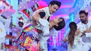 Alizeh Shah & Ali Zafar DANCE at Hum Style Awards 2021