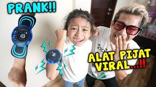 PRANK TEMPEL ALAT PIJAT VIRAL KE TANGAN AMANDA wkwkwk AUTO TERIAK