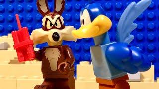 LEGO Looney Tunes in “the Colossal Conundrums of Wile E. Coyote” Stop Motion