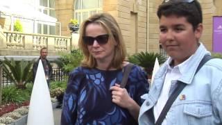 Emily Watson a su llegada al Hotel Mª Cristina