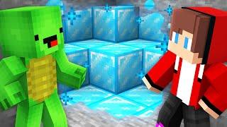 JJ and Mikey Turn The World to Diamond in Minecraft  - Maizen