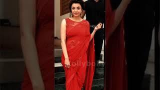 actress in red saree