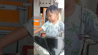 menirukan suara motor #cutebaby #shorts #menirukansuarahewan #fyp #viral