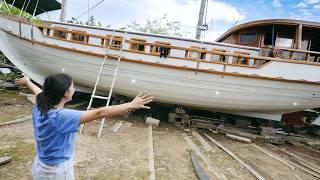 Rescued wooden boat restoration Underwater Lights Camera Action — Sailing Yabá 195