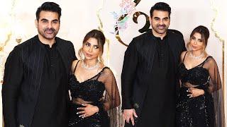 Sshura Kha Looks Stunning In Black Saree Posing With Arbaaz Khan At Anant-Radhikas Wedding