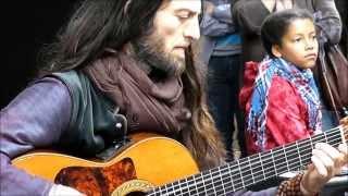 Saying Hello Meditative Experience by Estas Tonne