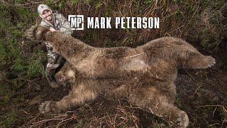 Giant 10 foot Alaska Brown Bear  Mark Peterson Hunting