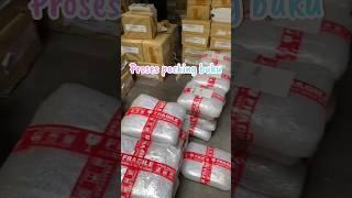 Proses packing buku