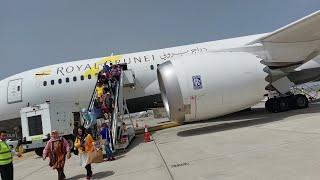 ENGINE FAILURE  Royal Brunei Airlines 787 Dubai - Brunei  DIVERTED to Muscat  Stranded at Muscat