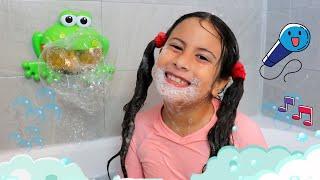 La canción del baño  Canciones infantiles  Bath Song