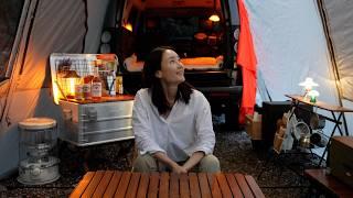 ️Spring rain is falling. Cozy car camping under the cherry blossom trees